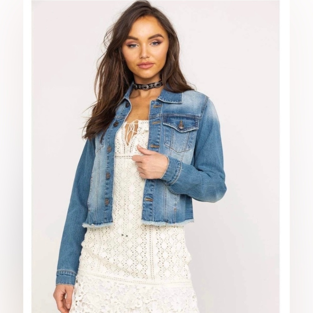 Shyanne Women’s Crop Jean Jacket